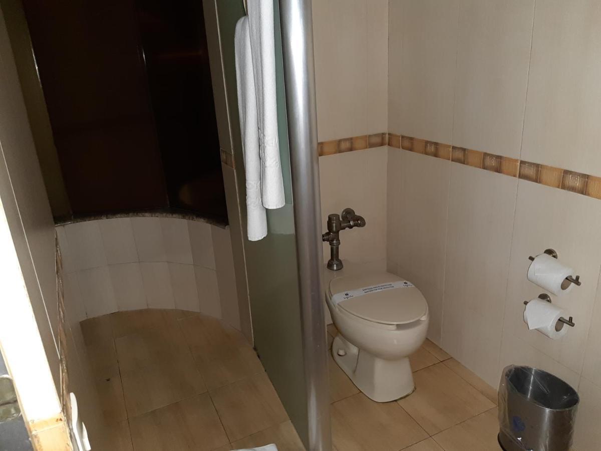 מקסיקו סיטי Auto Hotel Legaria מראה חיצוני תמונה